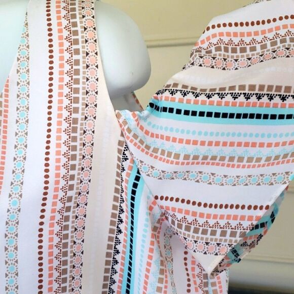 Bisou Bisou cold shoulder top size L - Picture 2 of 12